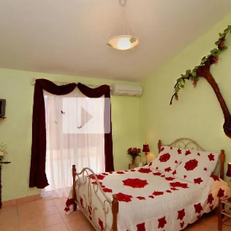 Domaine De Grand Homme *